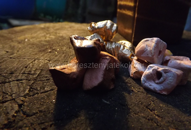 Háromkirályok ajándéka (kézműves dobozka) gyöngyök